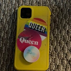iPhone 11 Pro Max lifeproof case
